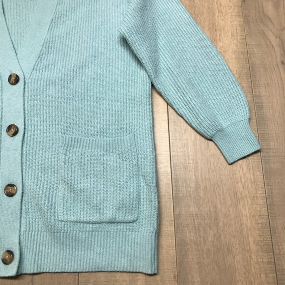 Aerie AEO Cardigan Sweater Womens Size S Green Oversized Button Spring Pockets - Picture 10 of 10